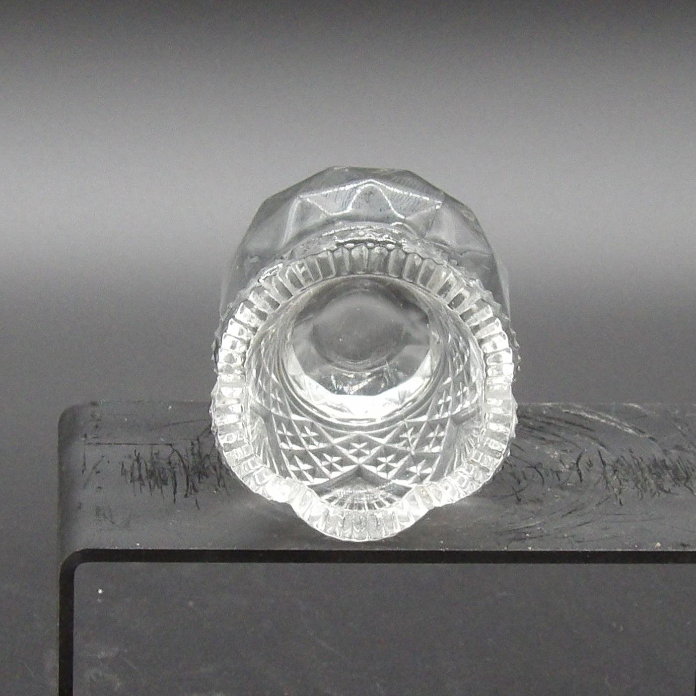 Round American Brilliant Toothpick Holder