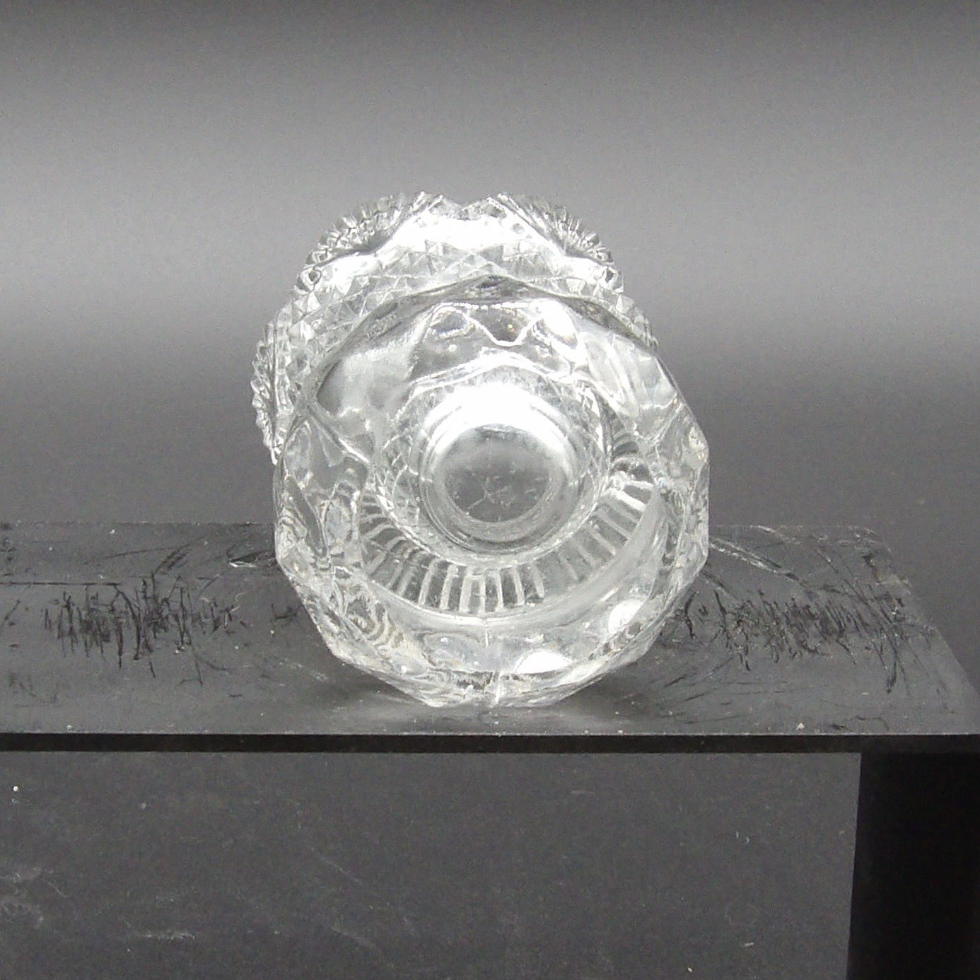 Round American Brilliant Toothpick Holder